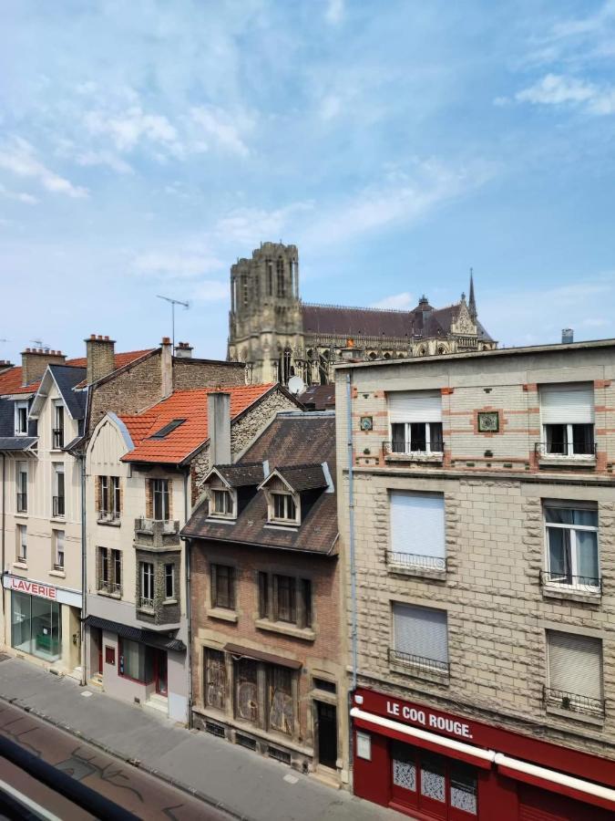 Chez Apolline - Vue Cathedrale - Hyper Centre Ville Reims Bagian luar foto